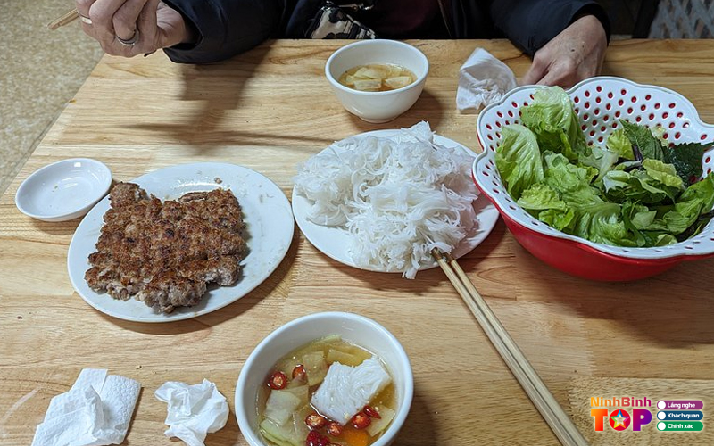 Bun-cha-quat-nha-minh-ninhbinhtoplist