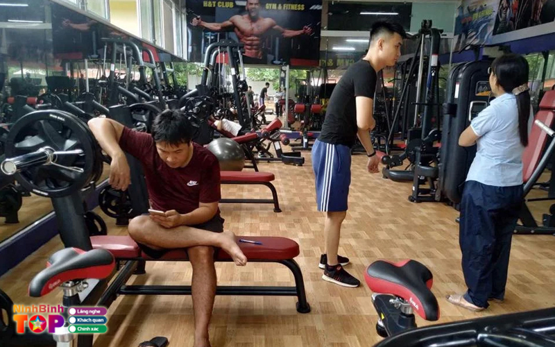 Gym-fitness-h-t-club-ninhbinhtoplist