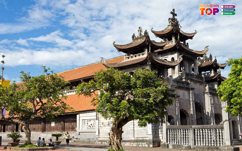 Nha-tho-phat-diem-ninhbinhtoplist