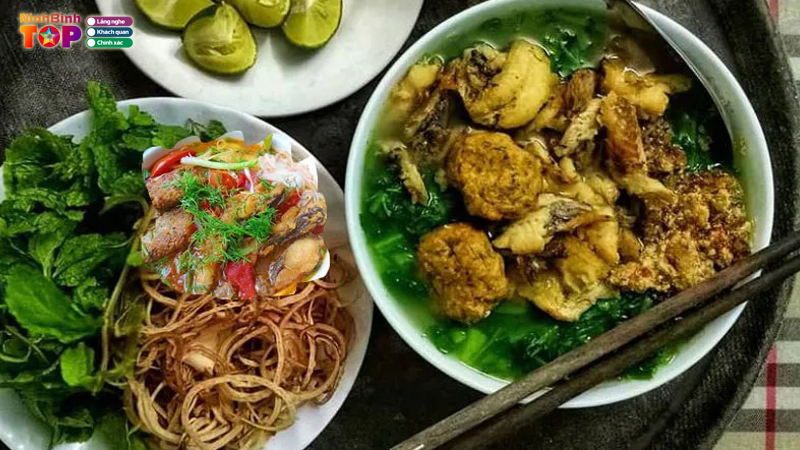 Quan-banh-da-ca-ro-o-ninh-binh