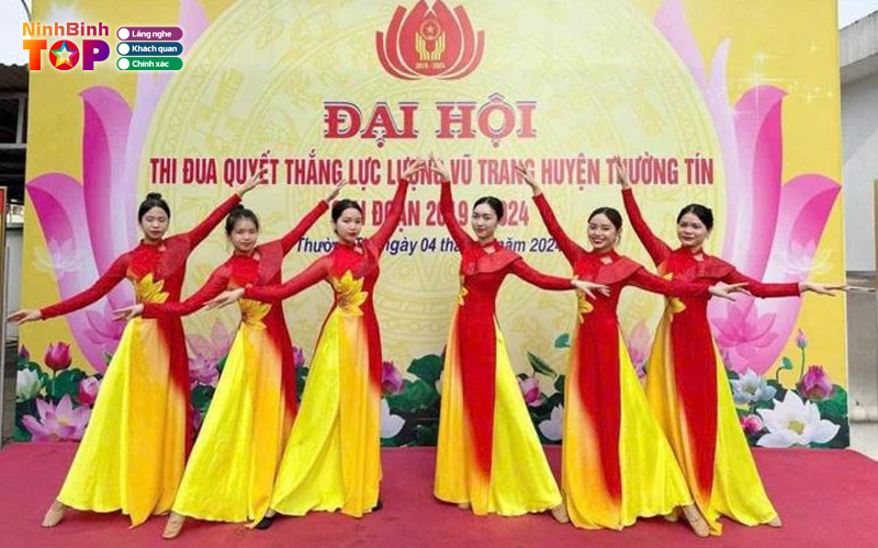 Trang-phuc-bieu-dien-luyen-ngan-ninhbinhtoplist