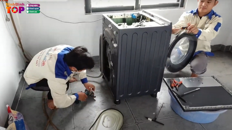 Dich-vu-ve-sinh-may-giat-ninh-binh