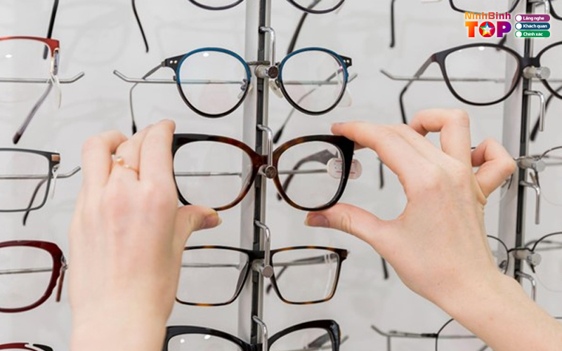 Kinh-mat-thang-long-ninhbinhtoplist