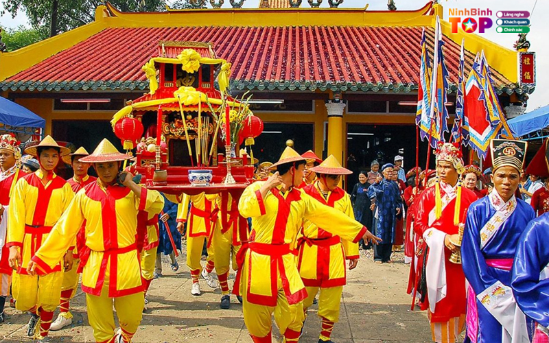 Le-hoi-bao-ban-non-khe-ninhbinhtoplist