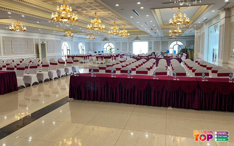 Nha-hang-diamond-place-ninhbinhtoplist