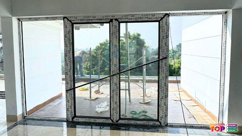 Cua-hang-nhom-kinh-ninh-binh-ninhbinhtoplist