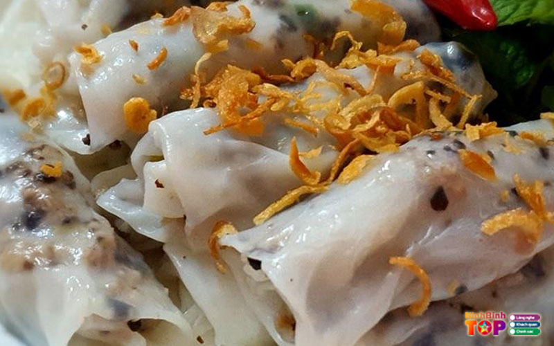 Kinh-nghiem-khi-thuong-thuc-mon-banh-cuon-ninhbinhtoplist