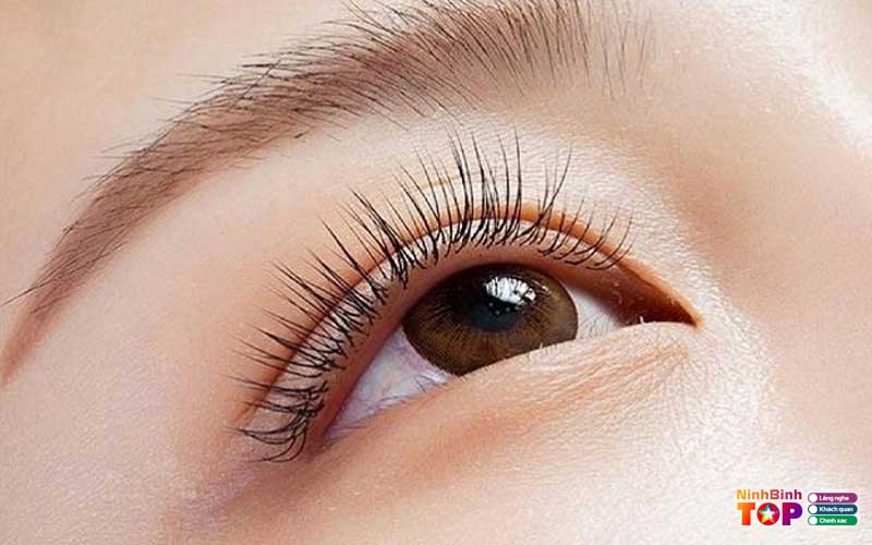 Hang-nguyen-nails-eyelashes-ninhbinhtoplist-1